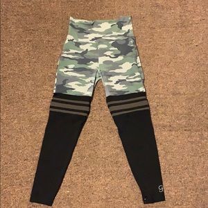 Bombshell Sportswear Camo Thigh High Legging L